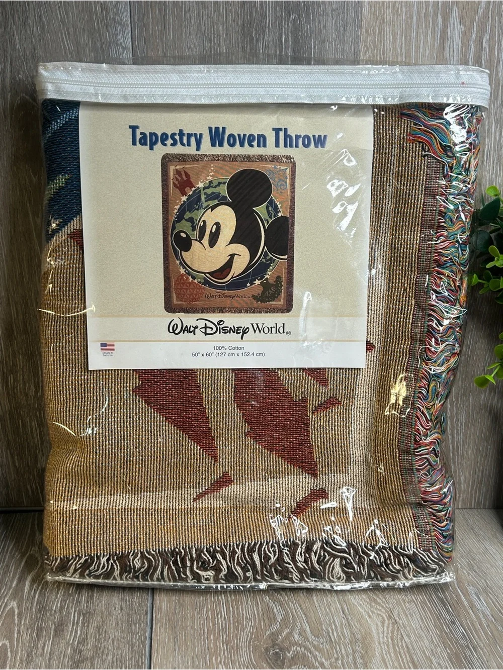 NIP Vintage Disney World Mickey Mouse Four Parks Globe Tapestry Throw Blanket